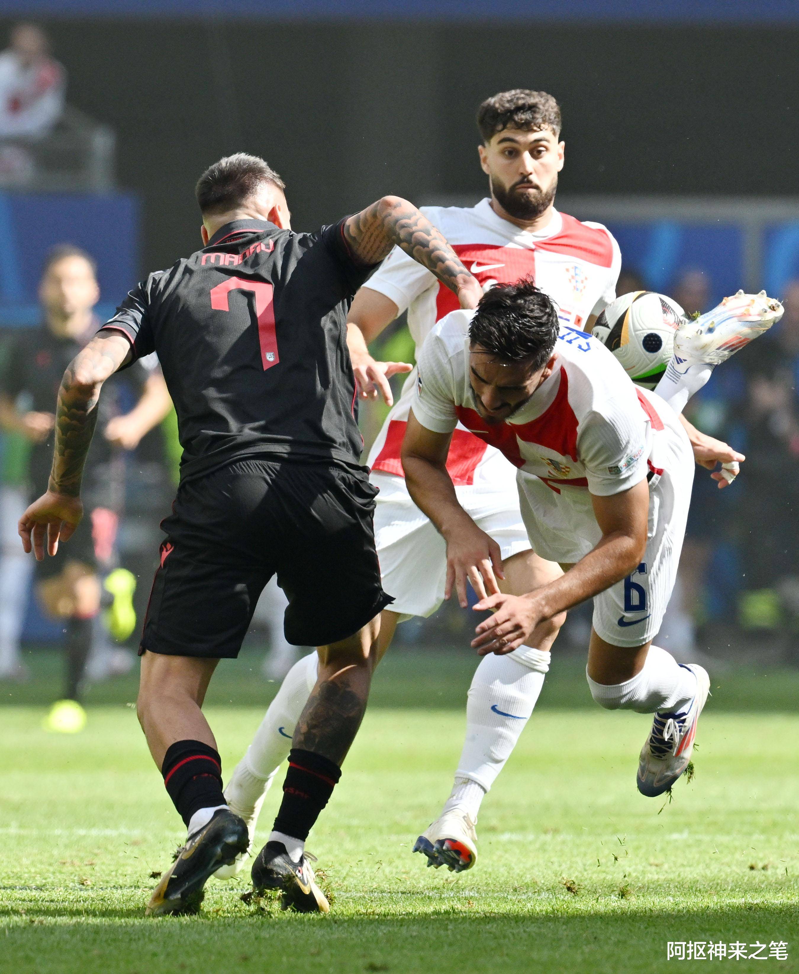 太狠了！莱比锡今晚扳平良机广东宏远围绕欧篮联战术微调，哈兰德在塞尔维亚队比赛中绝杀(广东宏远今日最新消息)