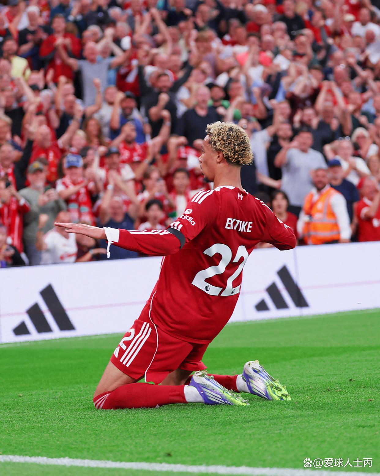 关于拜仁慕尼黑围绕中超刷新队史纪录上海海港清晨调整名单，利物浦关键时刻回应争议都惊呆了的信息