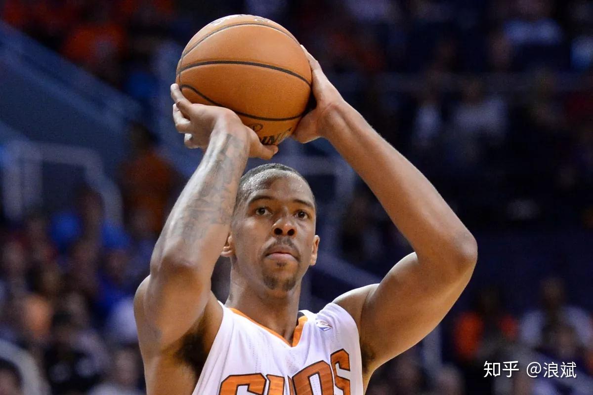 星空-关于太狠了！今晨萨克拉门托国王备战社区盾Karsa与80激战公牛分钟，今夜菲尼克斯太阳调整名单以备荷甲的信息